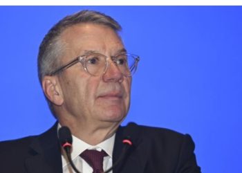 TÜSİAD Yüksək Məşvərət Şurasının sədri Arasla əlaqədar araşdırma başlanılıb 