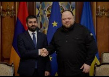 Deputat,Xarici əlaqələr daimi komitəsinin sədri Sərkis Xandanyan Radanın sədri Ruslan Stefançukla görüşüb