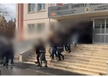 Mərkəzi Diyarbəkirdə olan 3 vilayətdə cinayət təşkilatı əməliyyatı: 12 həbs