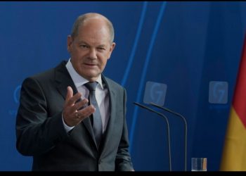 Olaf Şolts seçkilərdə məğlub olduğunu etiraf edib