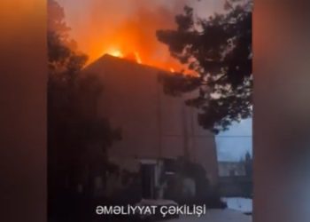 Pirallahıda yaşayış binasında güclü yanğın baş verib- Video