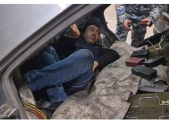 Axtarışda olan şəxs avtomobilin “Baqaj” yerindən tapildi tapildi-Fotolar