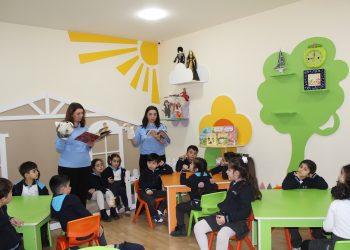 Respublika Uşaq Kitabxanasına məktəblilərin ekskursiyası təşkil olunub