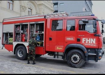 Sumqayıtda 2 mərtəbəli evdə güclü yanğın baş verib