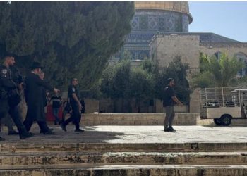  İsrail qüvvələri Əl-Əqsa məscidinə basqın edib