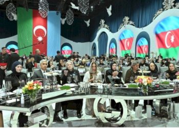 Arzu Əliyeva Şəhid analari ilə iftar süfrəsində