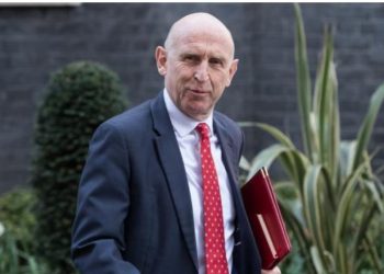 Böyük Britaniyanın müdafiə naziri Healey: Biz Ukraynaya müdafiə xərcləri ilə bağlı daha çox kömək edəcəyik