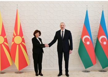 Prezidentlər mətbuata bəyanatlarla çıxış etdilər