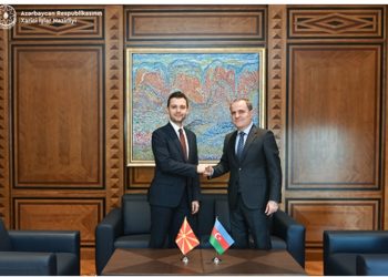 Azərbaycan xarici işlər naziri Ceyhun Bayramov Şimali Makedoniyadan olan həmkarı Timço Mutsunskini ilə görüşüb-Fotolar