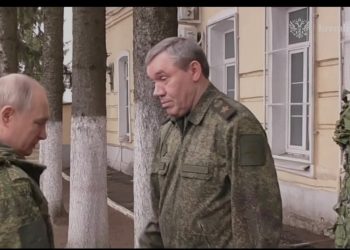 Putin Kursk bölgəsində Ukraynanın ələ keçirdiyi ərazilərin böyük hissəsini geri alan rus hərbi birləşmələrini tərifləyib