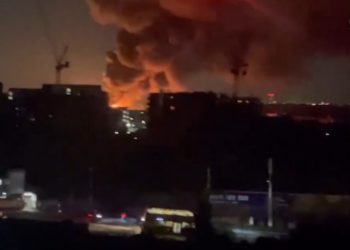 London Hitrou hava limanı elektrik kəsilməsi səbəbindən gecə yarısına qədər bağlanıb