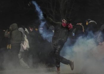 Nazir Əli Yerlikaya: Dünənki nümayişlərdə 16 polis yaralanıb, 53 nəfər haqqında qanuni tədbir görülüb