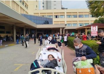 Akdeniz Universiteti Xəstəxanasında yanğın: Xəstələr təxliyə edildi- Fotolar