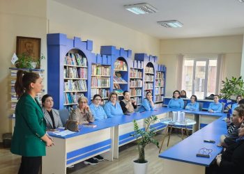 Respublika Uşaq Kitabxanasında “Yeniyetmə və keçid” növbəti kitab icmalı keçirilib