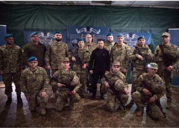 Prezident Zelenski Rusiya ilə sərhəd ərazilərə səfər edib