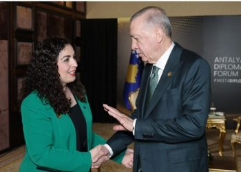 “Türkcəni gah öyrənirsən, gah unudursan…” – Ərdoğan Kosovo prezidentinə -VİDEO