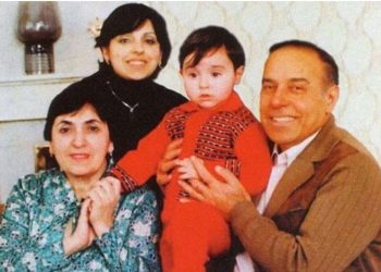 “Anamın 40 ildir yanımda olmadığına inanmaq çox çətindir” – Foto