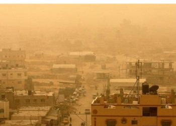 İranın bəzi əyalətlərində qum fırtınası səbəbindən dövlət idarələri və məktəblər bağlanıb