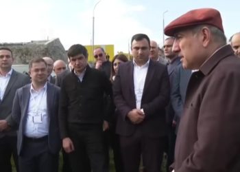 Paşinyan Azərbaycanla sərhəddə yerləşən Tavuş rayonunun Kirants kəndinə səfər edib-Video