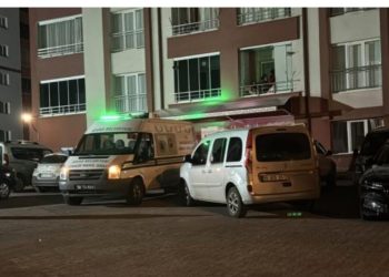 İki qardaş evlərində ölü tapılıb