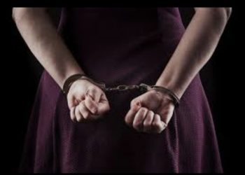 Oğurluq edən 20 yaşlı xanım saxlanıldı