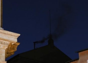 Vatikan səsvermənin ilk turunda yeni Papa seçə bilməyib