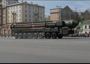 “Putin bu raketlə Ukraynanı və Qərbi qorxudur”-Konstantin Krivolap