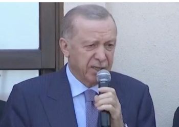 Tarixi Gömrükçü İshak Ağa məscidinin açılışı olub