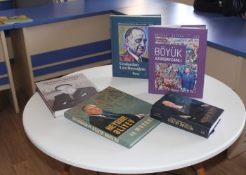 Respublika Uşaq Kitabxanasında Müstəqillik Gününə həsr olunan tədbir keçirilib-Fotolar