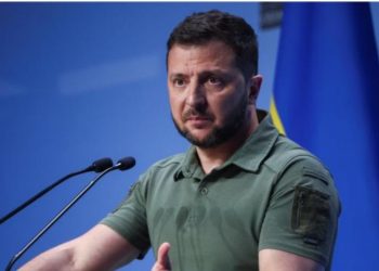 Zelenski: Biz sülh yolunda ən azı bir qədər irəliləyiş əldə etməyə çalışacağıq