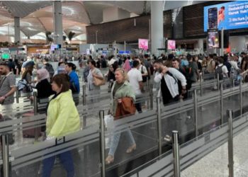 İstanbul hava limanlarında Qurban bayramı izdihamı