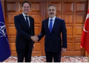Fidan Rutte ilə Rusiya-Ukrayna münaqişəsinin həllini müzakirə etdi