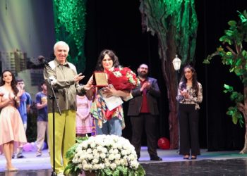 Tanınmış aktrisa Rəsmiyyə Nurməmmədovanın 60 illiyi səhnədə qeyd olunub