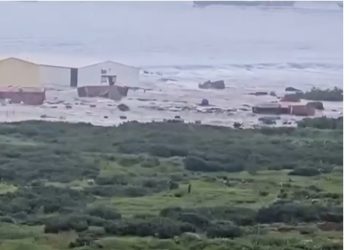 8,8 bal gücündə zəlzələdən sonra Severo-Kurilsk şəhərinin bir hissəsi su altında qalıb