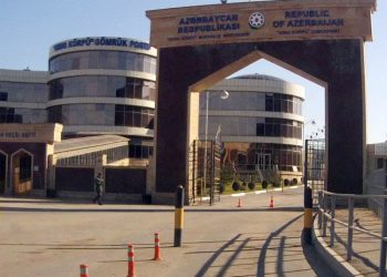 “Sınıq Körpü” gömrük postunda ölkədən qaçırılan külli miqdarda xarici valyutanın qarşısı alınıb