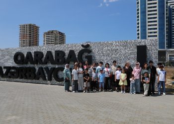 Miqrant uşaqlar üçün Zəfər Parkına maarifləndirici səyahət təşkil olundu – FOTO