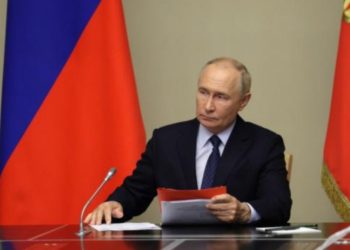 Putin: Ukrayna ilə danışıqlara müsbət baxıram