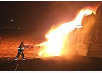 Aşan yük maşını alovlandi sürücü isə yanaraq öldü
