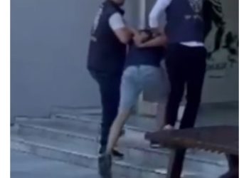 Ayasofya məscidini yandırma cəhdi kameralara tuş gəlib