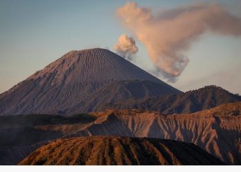 İndoneziyada Semeru vulkanında iki püskürmə baş verib