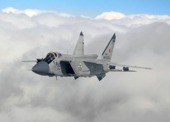 Rusiya qırıcıları paytaxta yaxınlaşdı – NATO hərəkətə keçdi