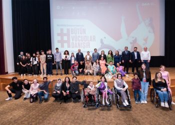 “Nar”ın dəstəyi ilə inklüzivliyi təşviq edən “Bütün Vücudlar Danışır” layihəsinin hesabat tədbiri baş tutdu- Fotolar