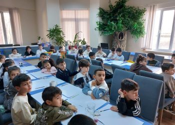 Respublika Uşaq Kitabxanasında məktəblilər üçün yaradıcı və maarifləndirici gün təşkil olunub