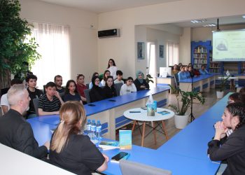 Gənclərin inkişafına töhfə: yazıçı İlqar Kamil ilə görüş keçirilib-Fotolar