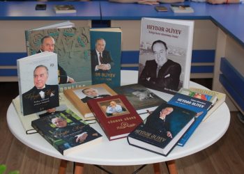 Respublika Uşaq Kitabxanasında Milli Qurtuluş Gününə həsr olunmuş tədbir keçirilib-Fotolar
