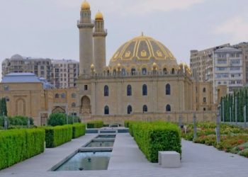 Təzəpir məscidində qanvermə aksiyası keçirilir
