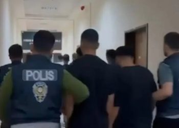 Azərbaycanlini aldadıb 1,5 milyonluq qızılını əlindən aldılar-İstanbulda əməliyyat