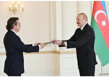 Prezident İlham Əliyev Braziliyanın Azərbaycanda yeni təyin olunmuş səfirinin etimadnaməsini qəbul edib