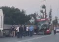 Bakınin Buzovna qəsəbəsində marşrut avtobusu yük avtomobilinə çırpıldı