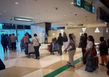 Rusiydan Bakıya uçan azərbaycanlı iş adamı aeroportda saxlanıldı